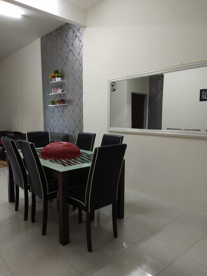 Zah'Ra Homestay Kuala Lipis Exteriér fotografie
